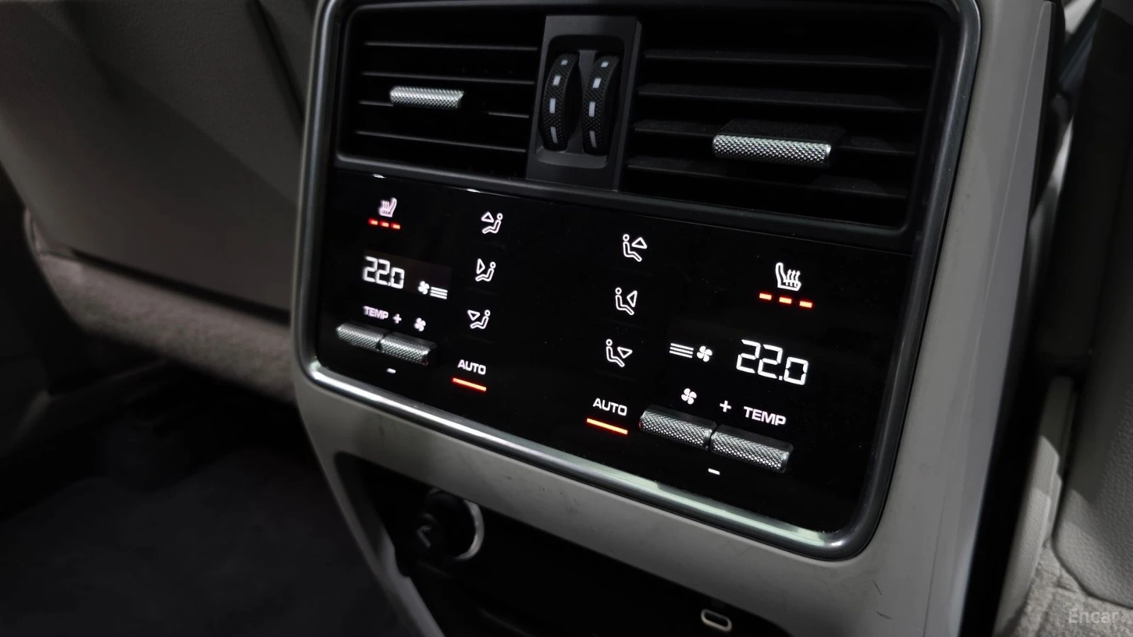 Porsche Cayenne 3.0* HUD* 360* КОЖА* ОБДУХВ* НАВИ* ПАНО, снимка 17 - Автомобили и джипове - 55466656