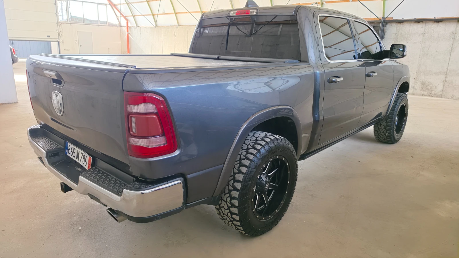 Dodge RAM 1500 5, 7 V8 HEMI + 50hp. e-torque , снимка 5 - Автомобили и джипове - 55846848