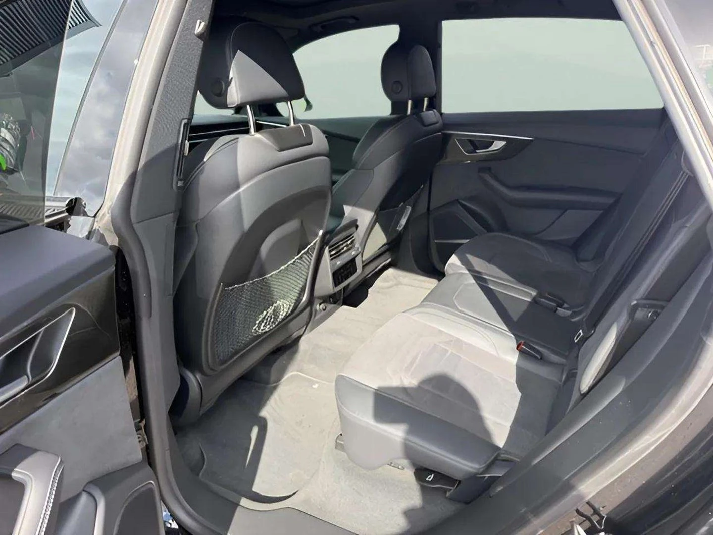 Audi Q8, снимка 7 - Автомобили и джипове - 56628542