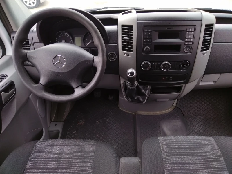 Mercedes-Benz Sprinter 313, 9 места, 6 скорости, отделно товарно. , снимка 11 - Бусове и автобуси - 52472627