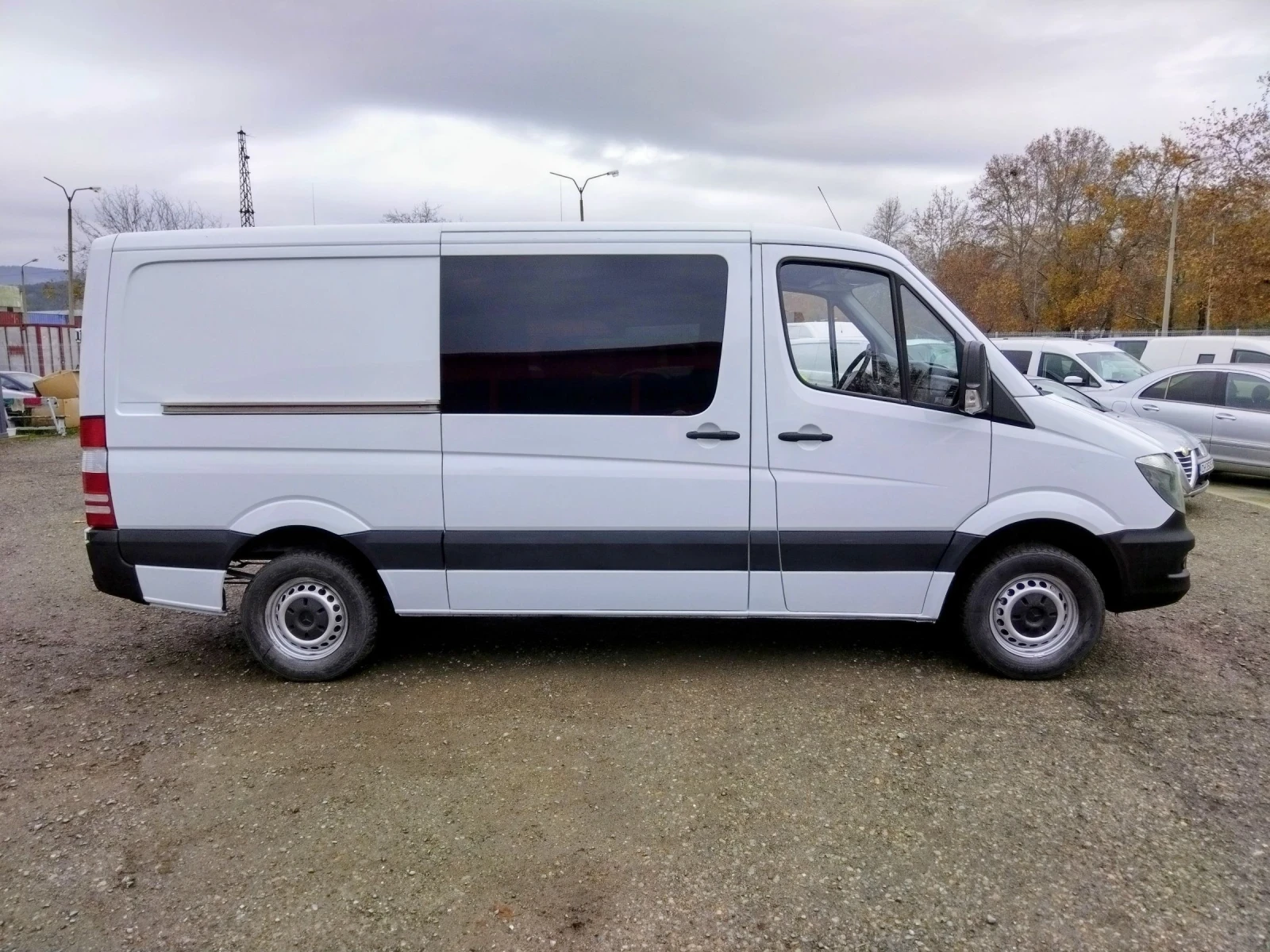 Mercedes-Benz Sprinter 313, 9 места, 6 скорости, отделно товарно.  - изображение 4