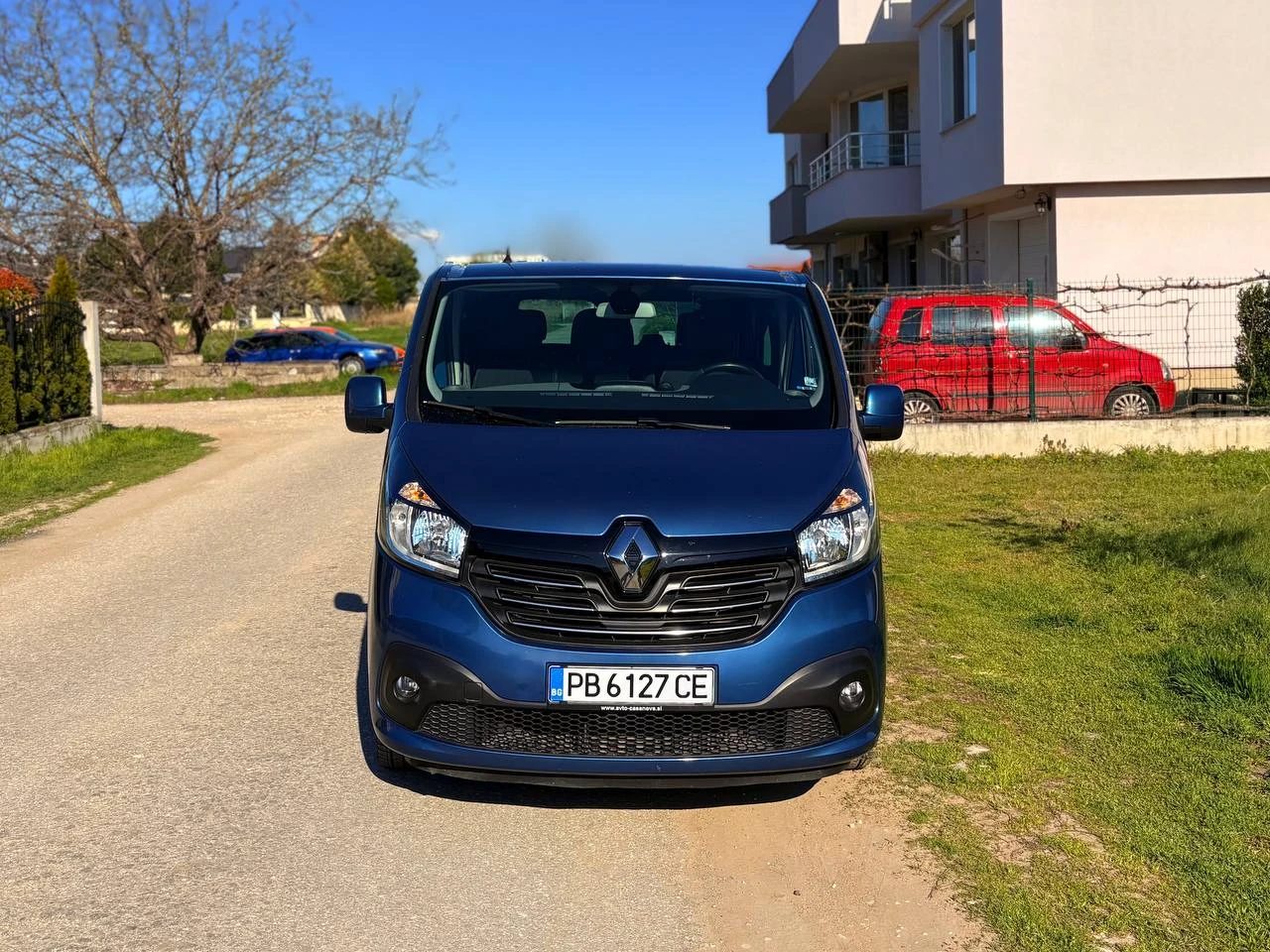 Renault Trafic, снимка 2 - Бусове и автобуси - 54157974