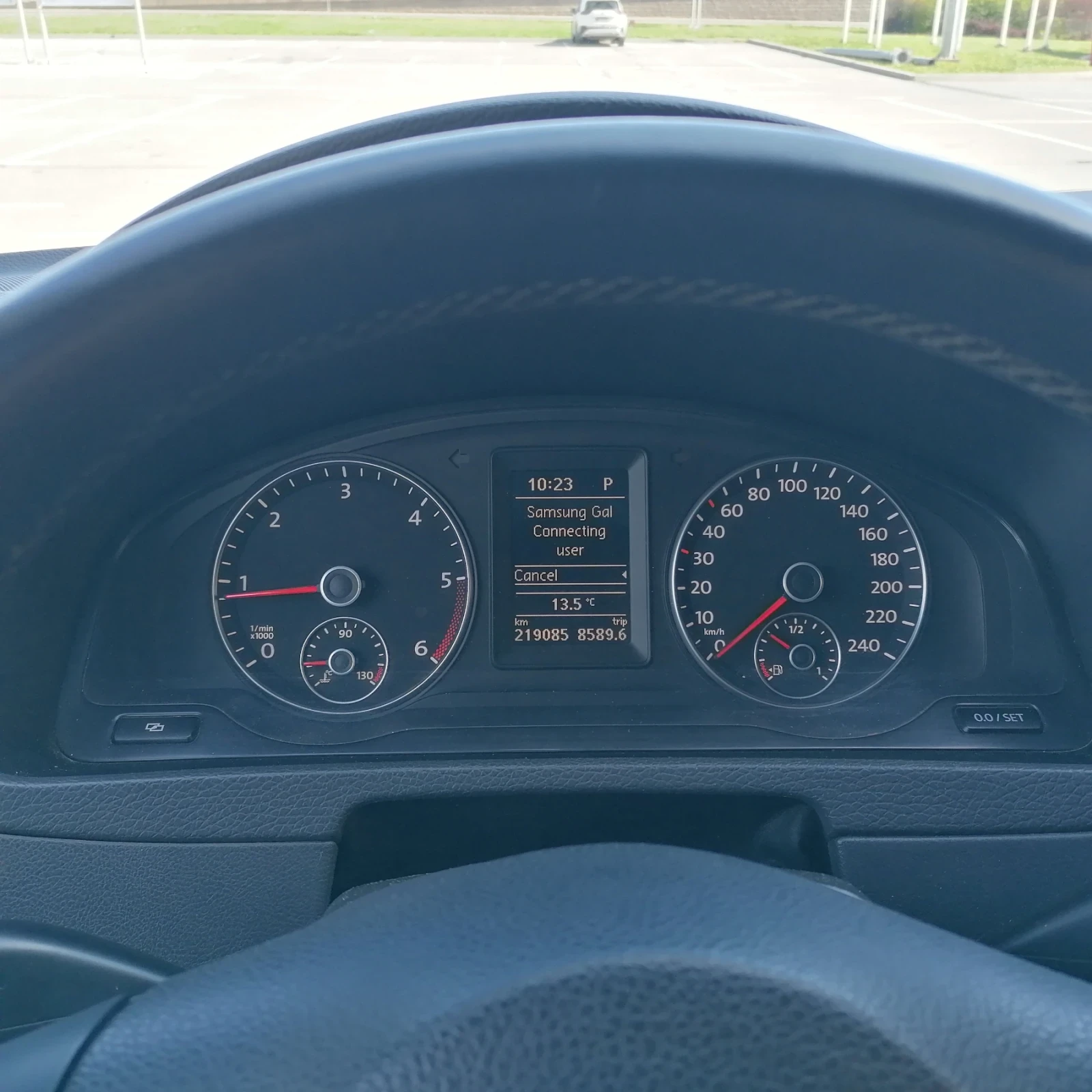 VW Multivan, снимка 9 - Бусове и автобуси - 54407177