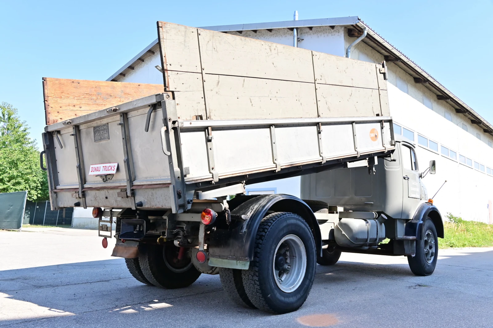 Mercedes-Benz 1517 Колекционерски, снимка 3 - Камиони - 55321389