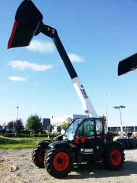 Телескопичен товарач Bobcat TL38.70HF, снимка 4