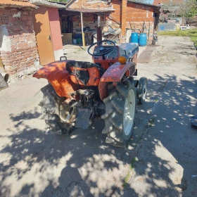 Трактор Hinomoto Е152, снимка 2