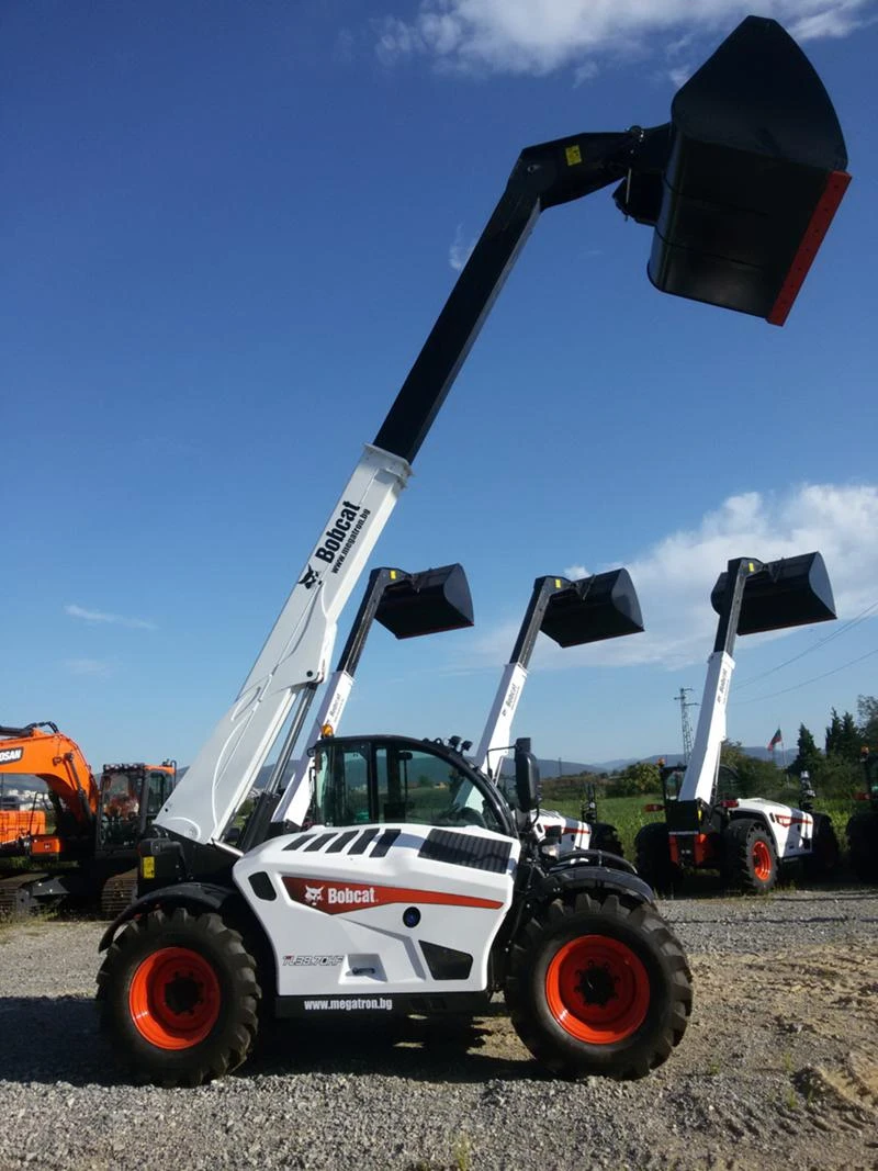 Телескопичен товарач Bobcat TL38.70HF, снимка 3 - Селскостопанска техника - 22426573