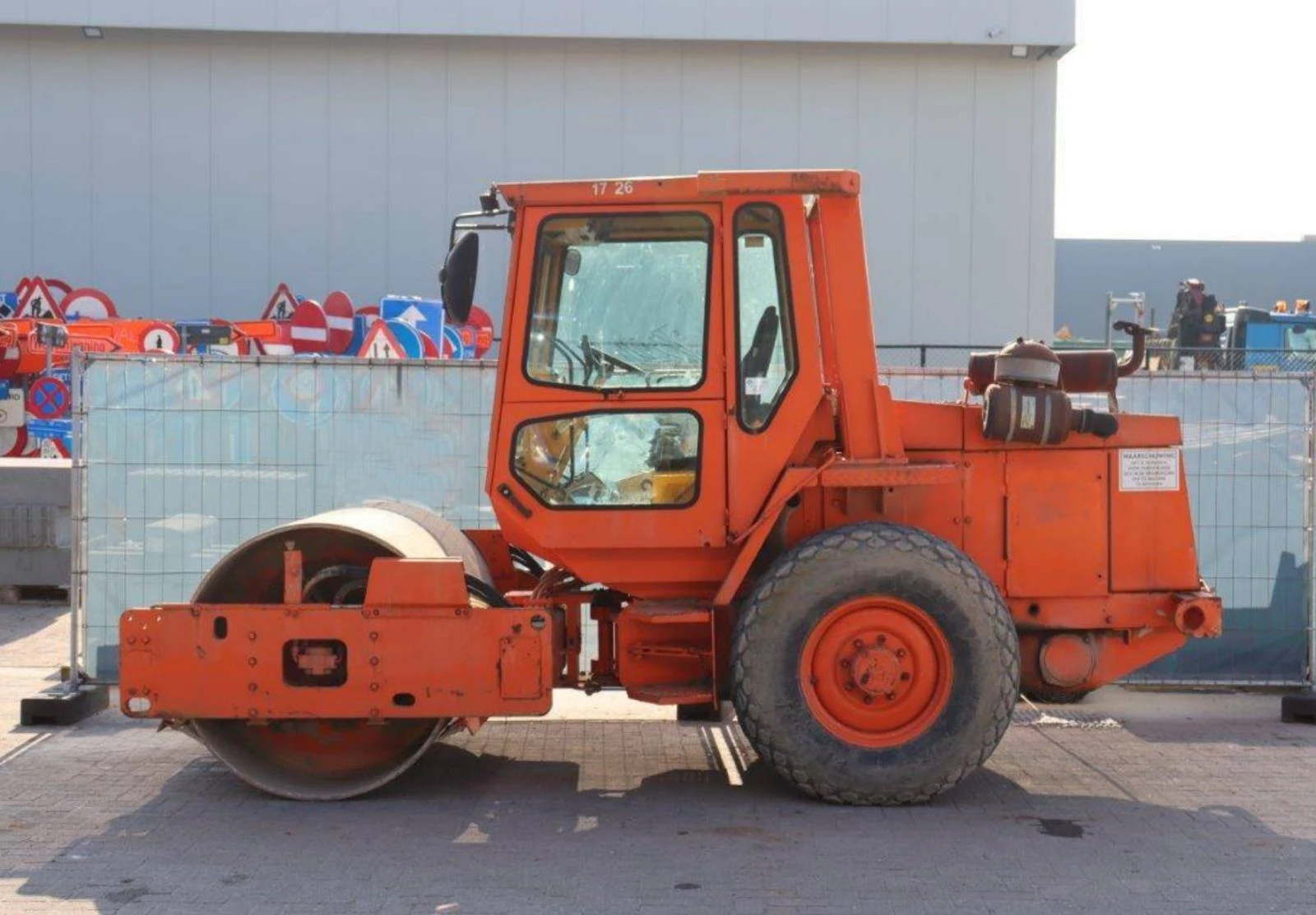 Валяк Hamm 2320D, снимка 1