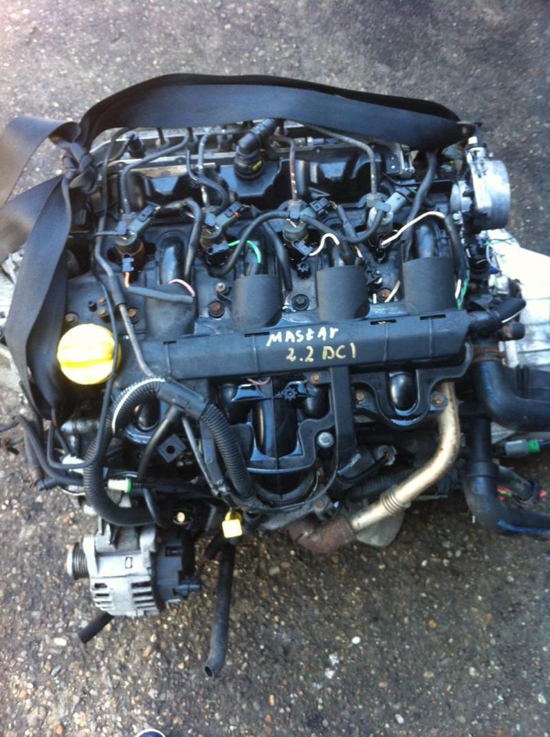 Двигател за Renault Master, снимка 4 - Части - 14923466