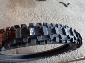 Гуми, снимка 2