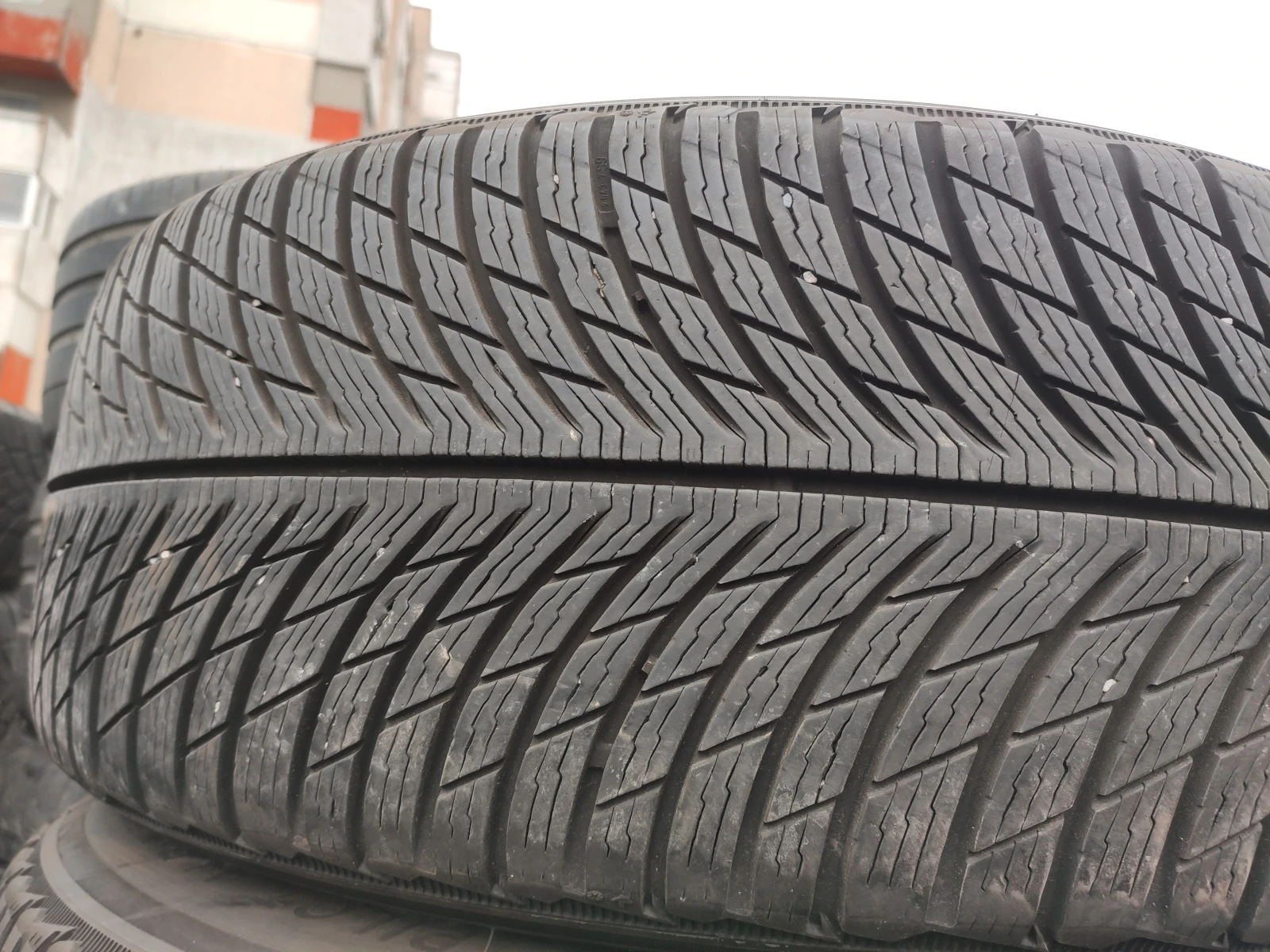  235/55R19 | Mobile.bg   1