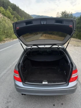 Mercedes-Benz C 200 Сменена Верига комплект, снимка 10