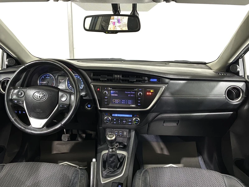 Toyota Auris 2.0D * Camera* NAVI* , снимка 8 - Автомобили и джипове - 47598329