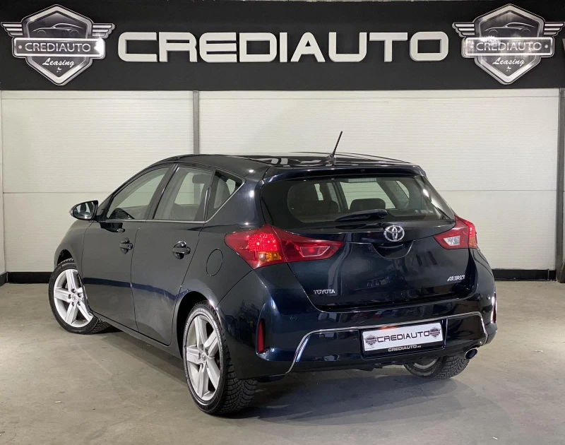 Toyota Auris 2.0D * Camera* NAVI* , снимка 6 - Автомобили и джипове - 47598329