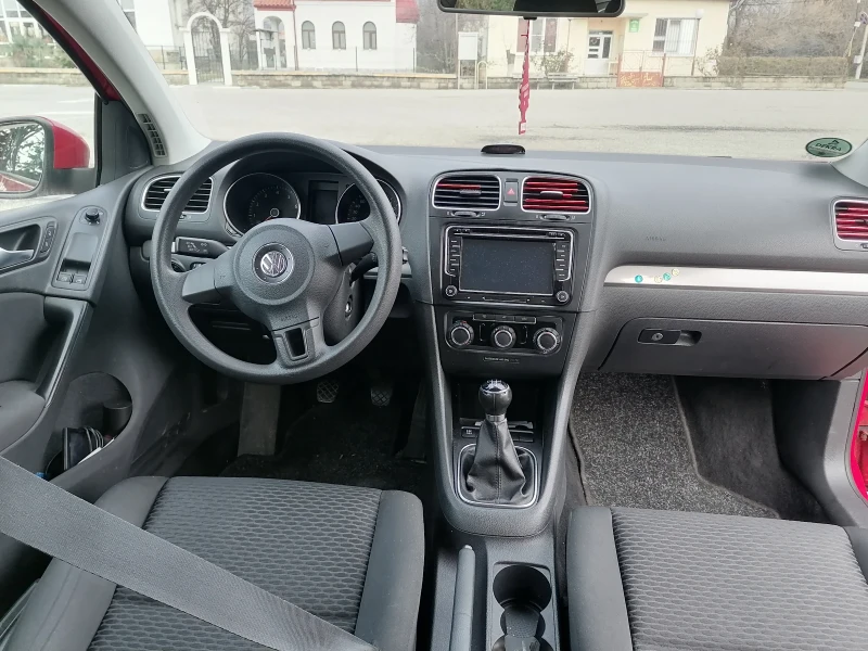 VW Golf 1.4, снимка 11 - Автомобили и джипове - 48359591