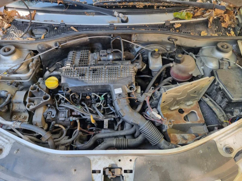 Dacia Logan 1.5 DCI, снимка 2 - Автомобили и джипове - 51574237