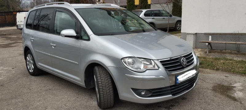 VW Touran, снимка 3 - Автомобили и джипове - 52058221