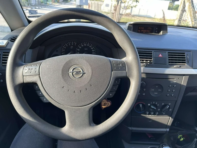 Opel Meriva 1.6, снимка 6 - Автомобили и джипове - 51942372