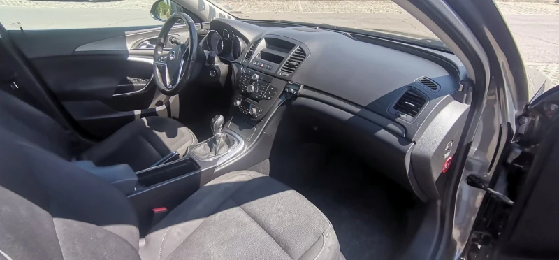 Opel Insignia 2.0 CDTI, снимка 5 - Автомобили и джипове - 52353268