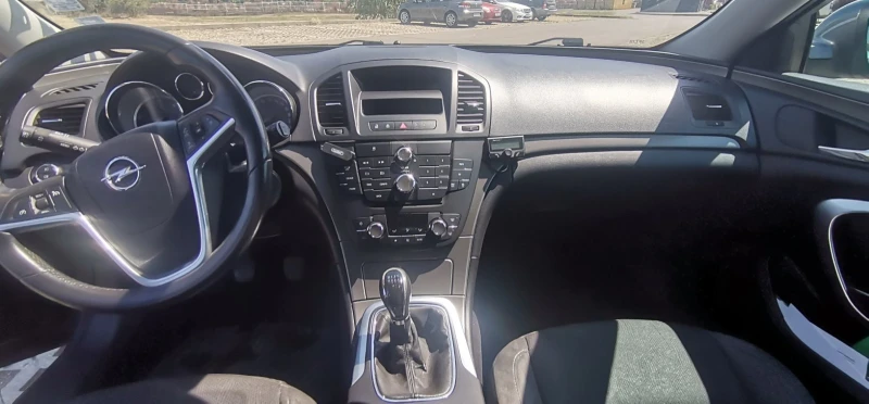 Opel Insignia 2.0 CDTI, снимка 4 - Автомобили и джипове - 52353268