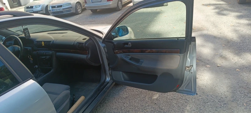 Audi A4, снимка 13 - Автомобили и джипове - 52474447