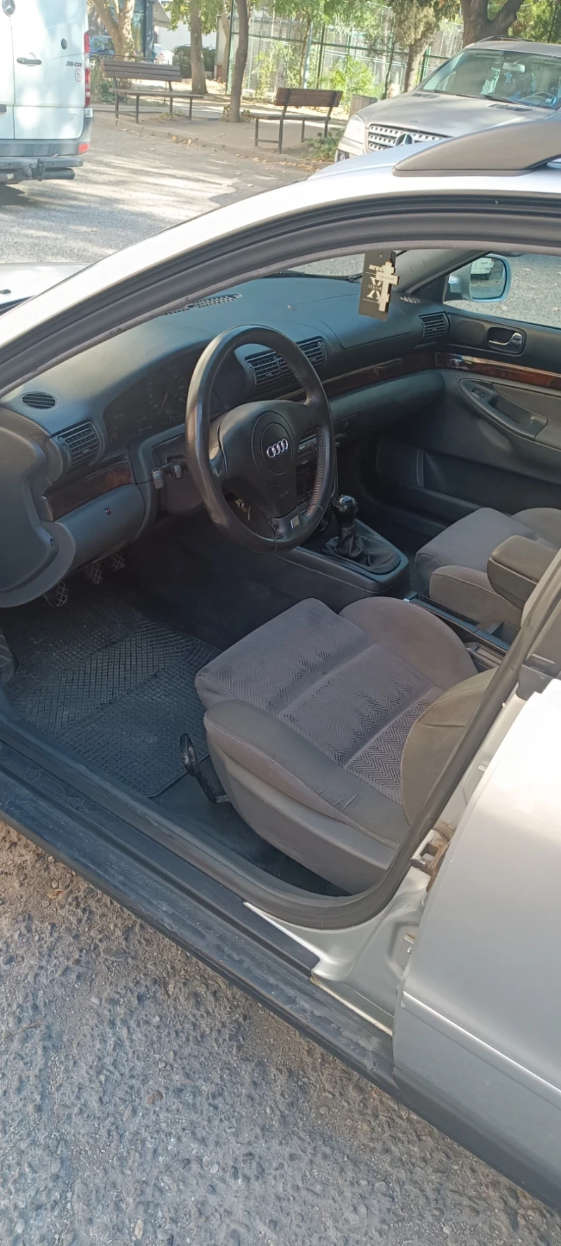 Audi A4, снимка 10 - Автомобили и джипове - 52474447