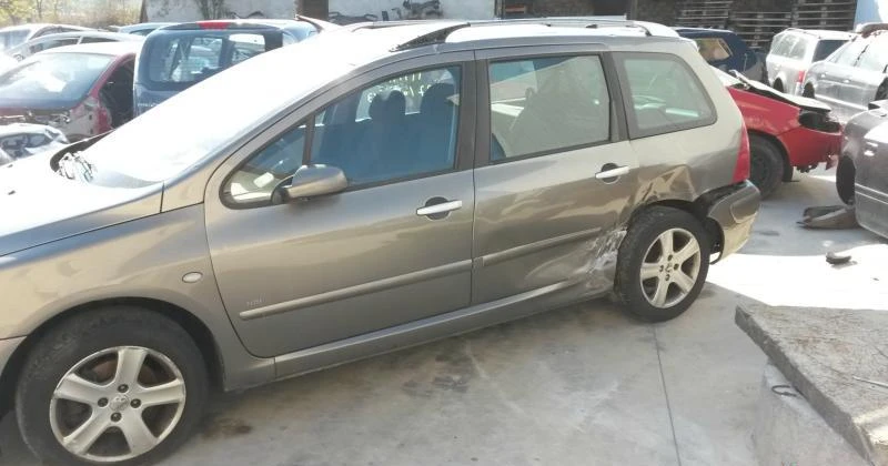 Peugeot 307 2,0 hdi, снимка 7 - Автомобили и джипове - 45613961