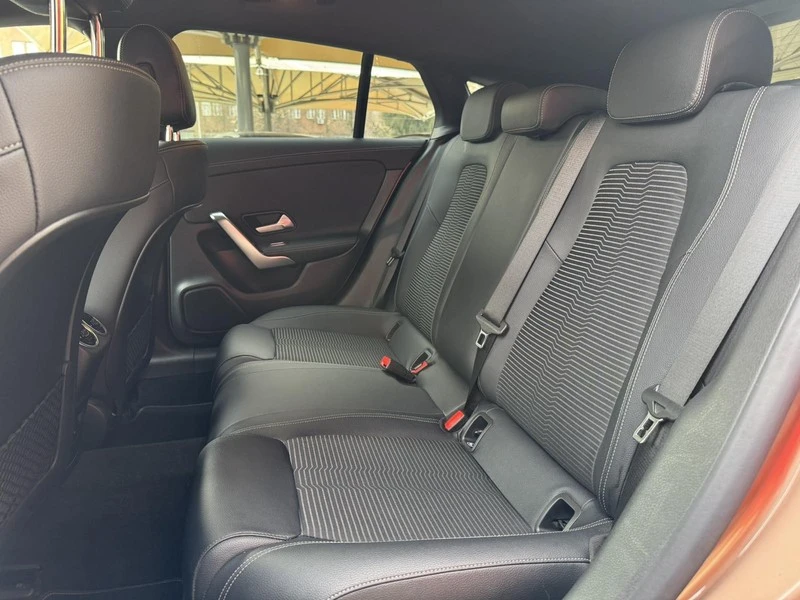 Mercedes-Benz CLA 220 Shoting Brake, снимка 15 - Автомобили и джипове - 53604212