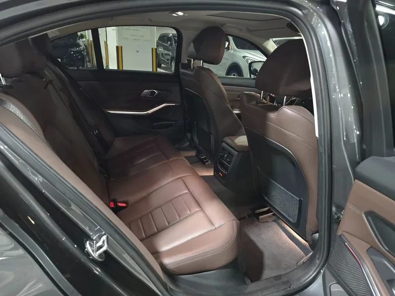 BMW 320 I LUXURY, снимка 10 - Автомобили и джипове - 55205962