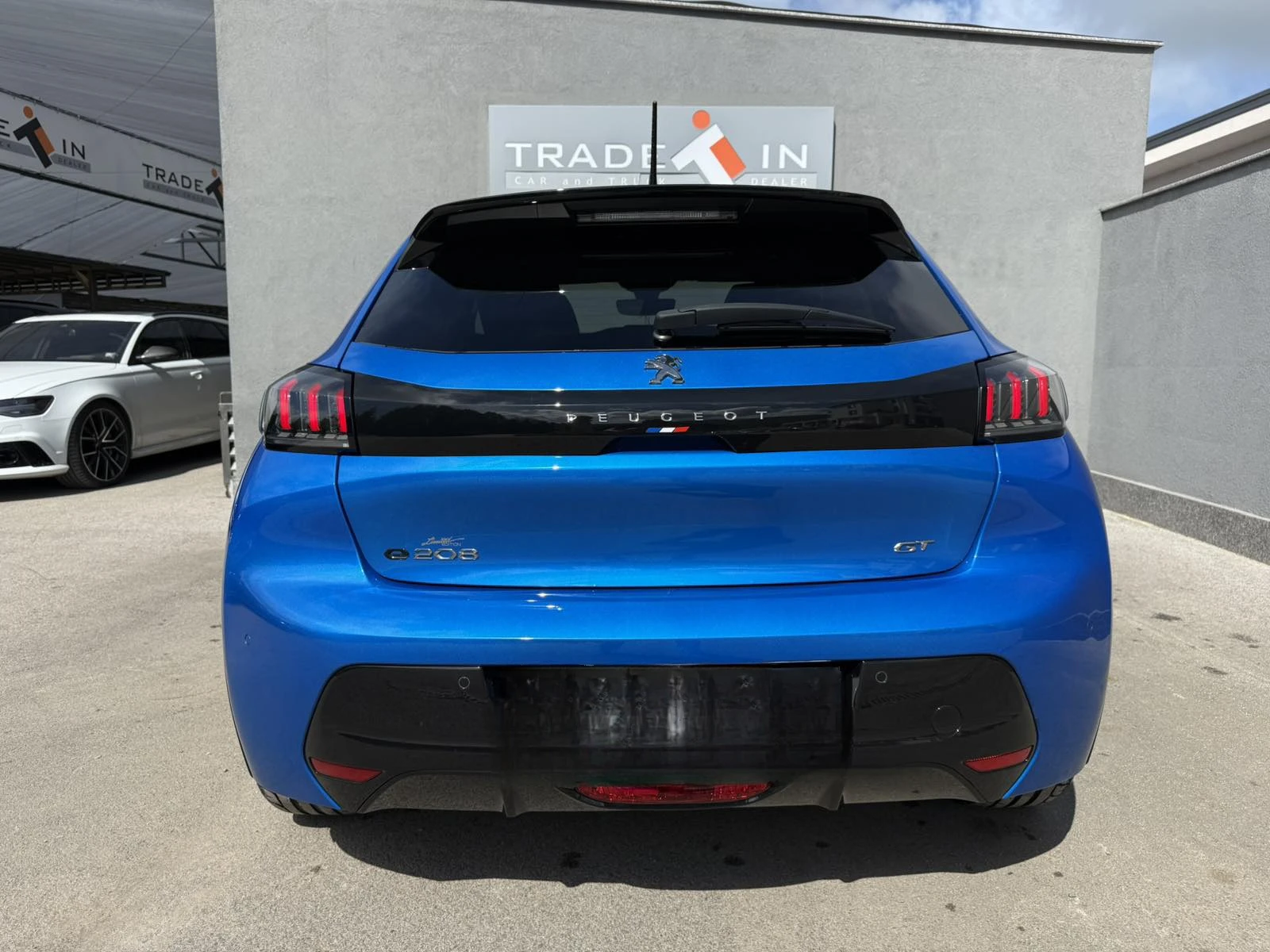 Peugeot 208 e-208 GT  - изображение 5
