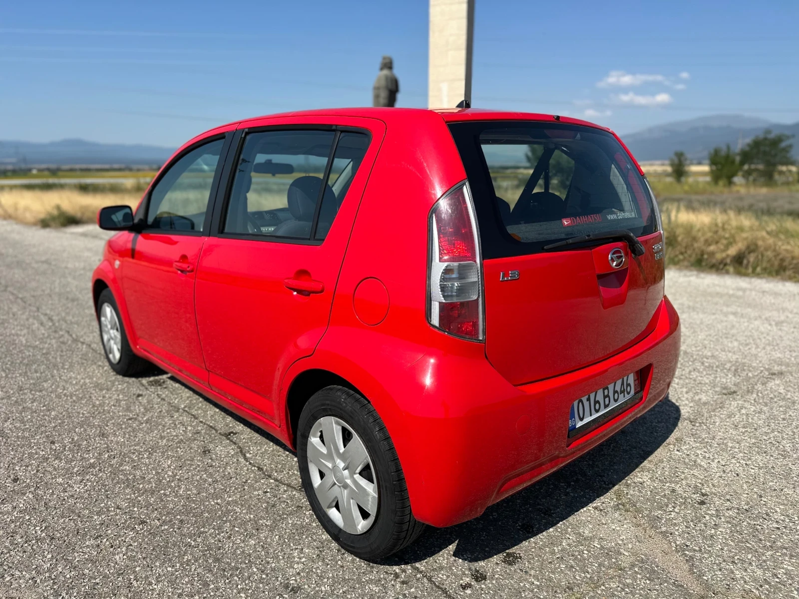 Daihatsu Sirion 1.3 АВТОМАТИК - изображение 6