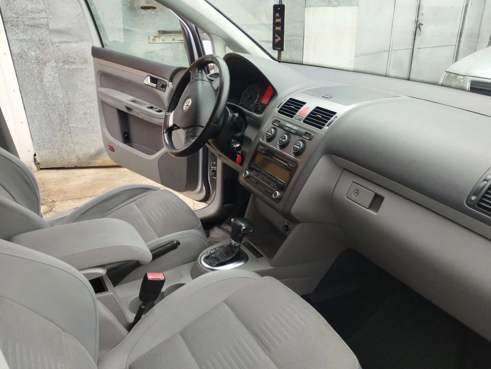 VW Touran  - изображение 9