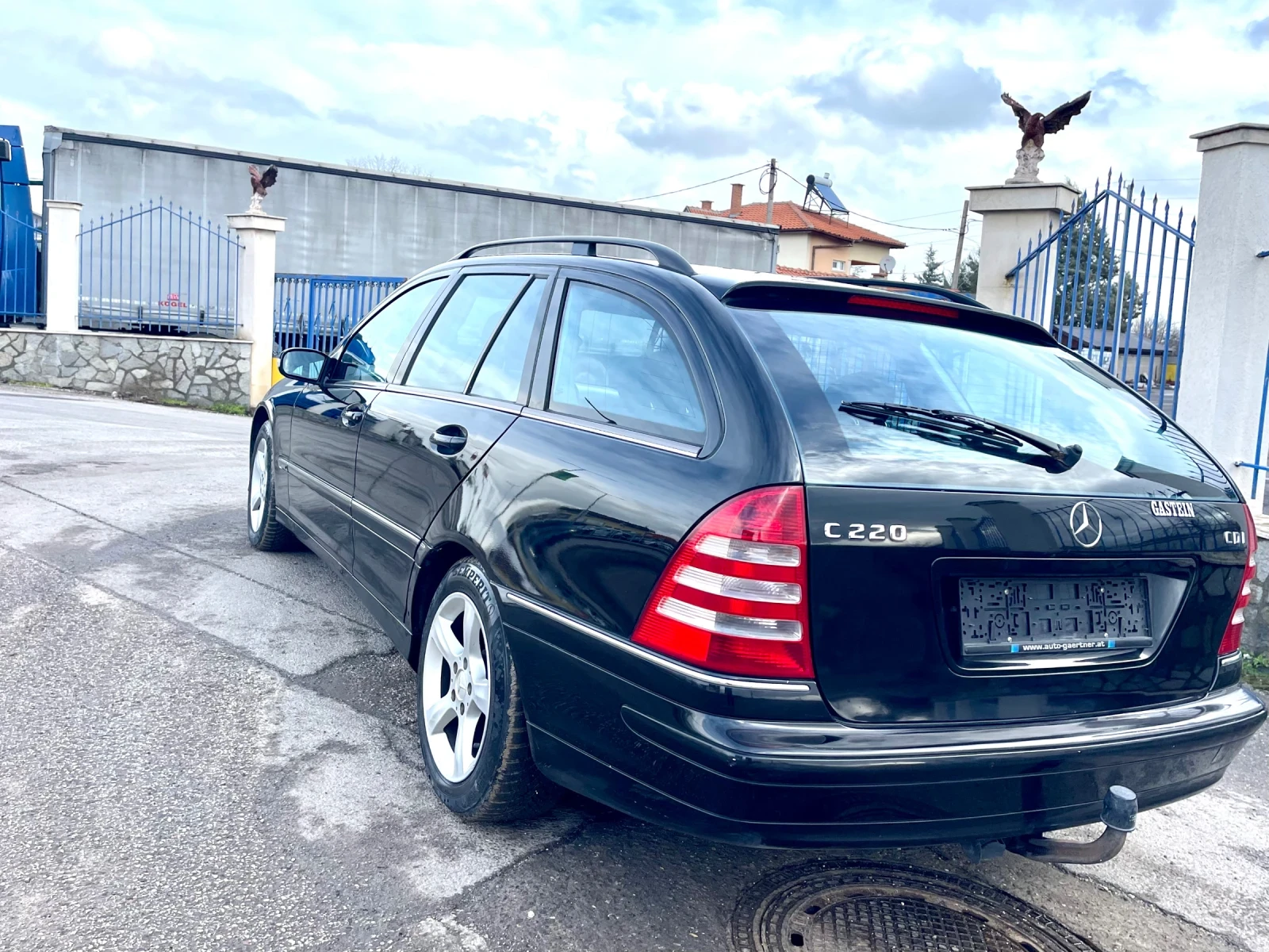 Mercedes-Benz C 220  - изображение 9