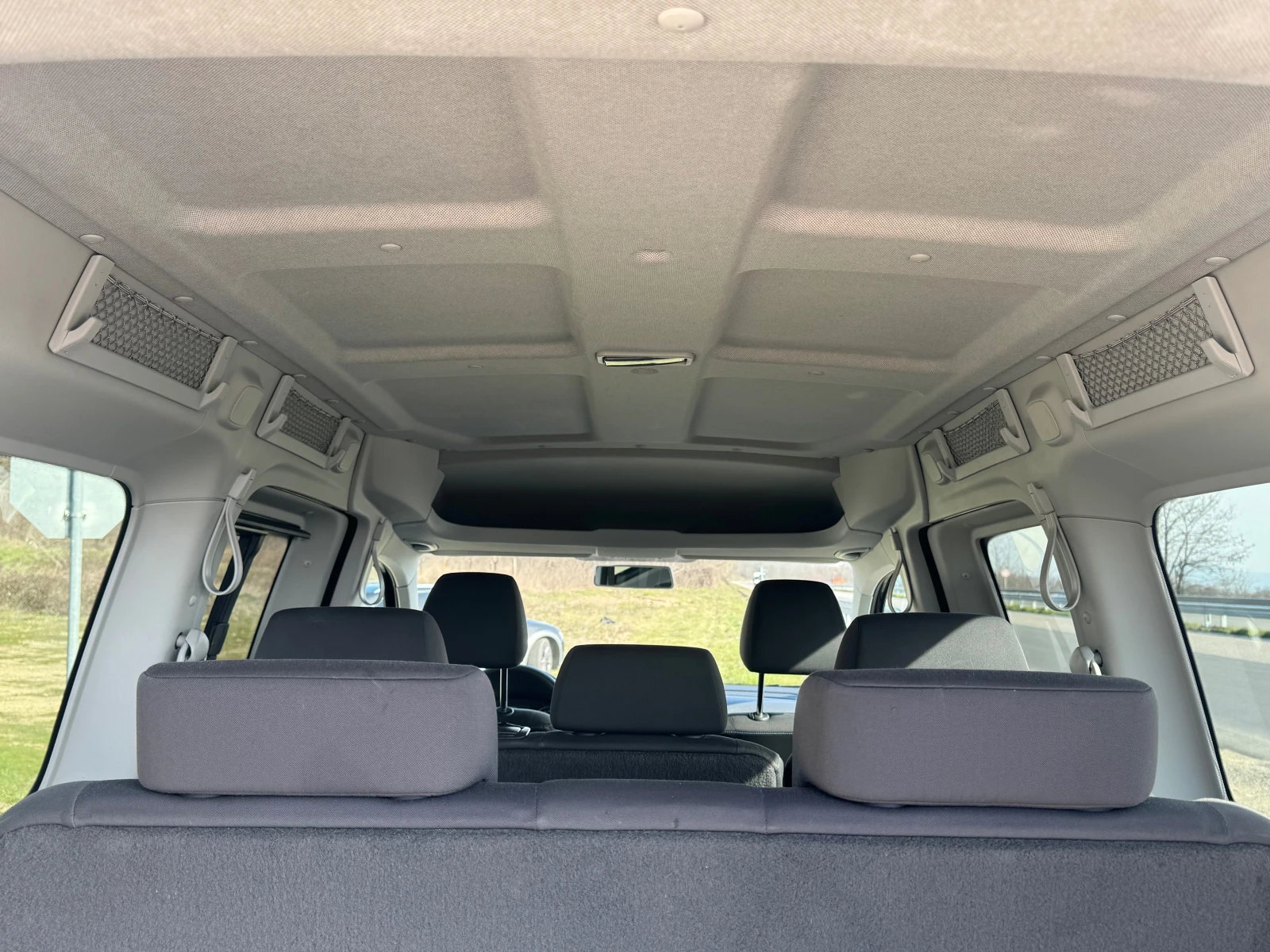 VW Caddy MAXI 7-Места 175000км.100%, снимка 9 - Автомобили и джипове - 53685416