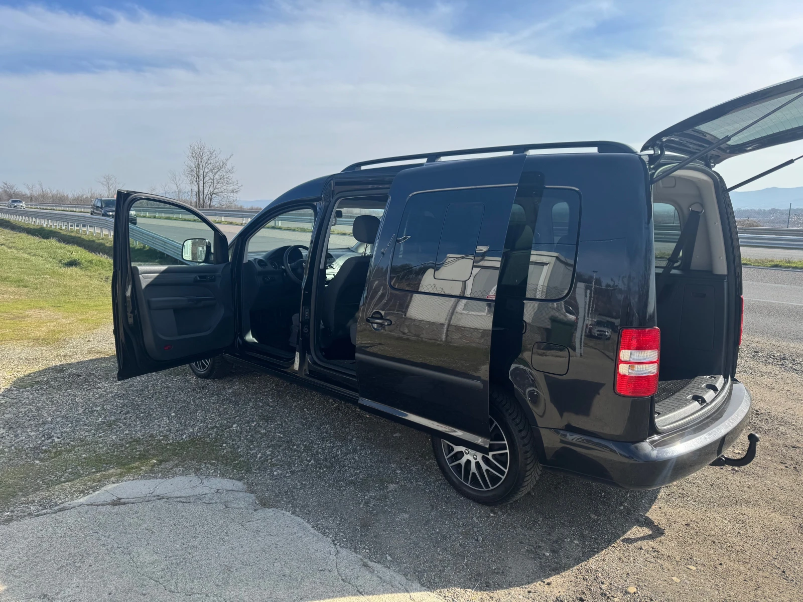 VW Caddy MAXI 7-Места 175000км.100%, снимка 10 - Автомобили и джипове - 53685416