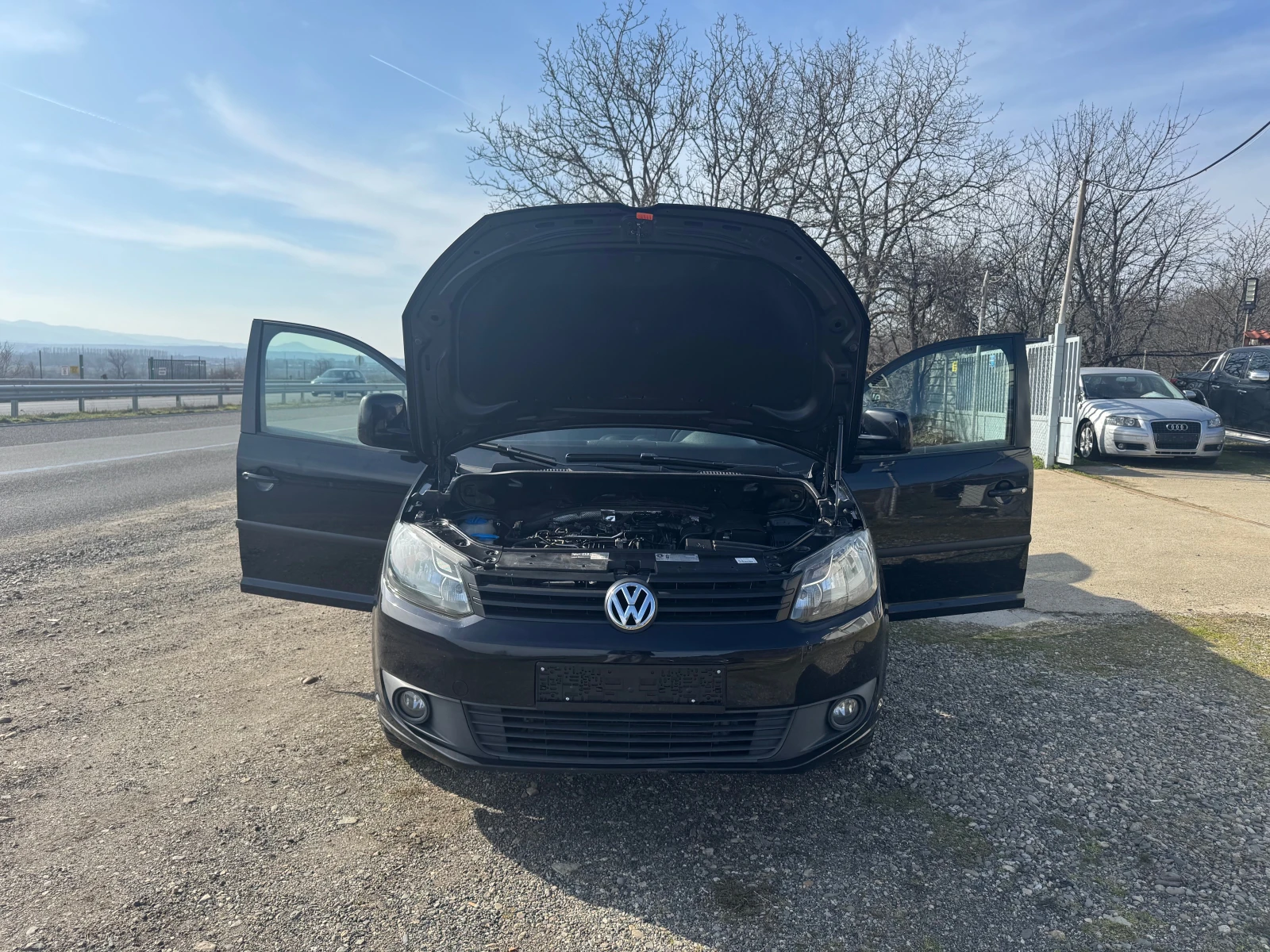VW Caddy MAXI 7-Места 175000км.100%, снимка 2 - Автомобили и джипове - 53685416