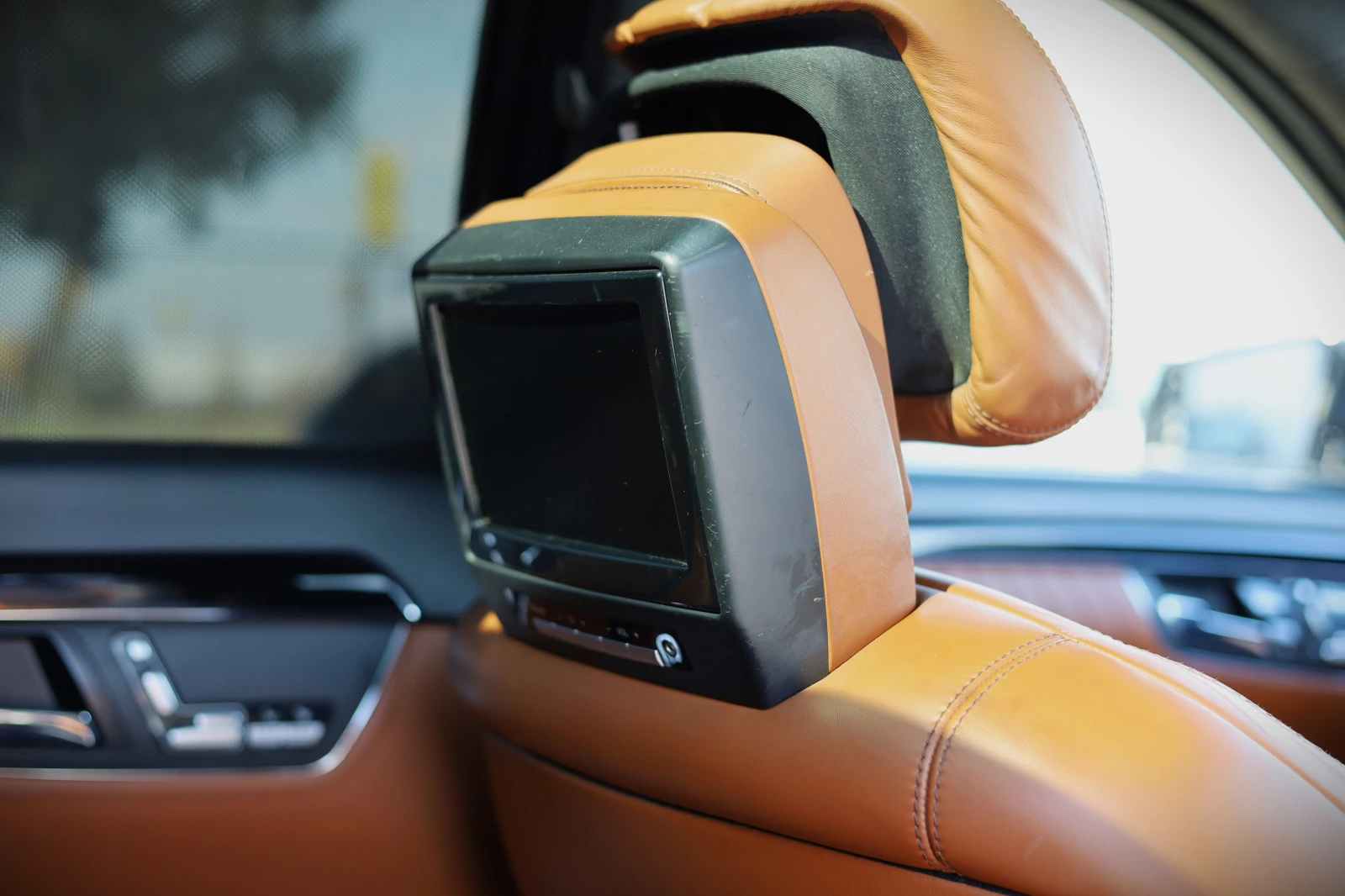 Mercedes-Benz S 500 4-matic Designo-бяла перла!, снимка 10 - Автомобили и джипове - 54253813