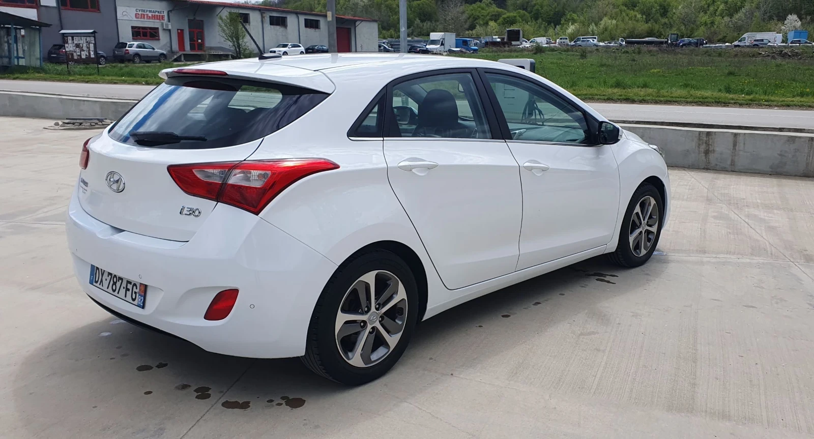Hyundai I30 Hyundai i30 1.6CRDI  Facelift, снимка 4 - Автомобили и джипове - 54296204