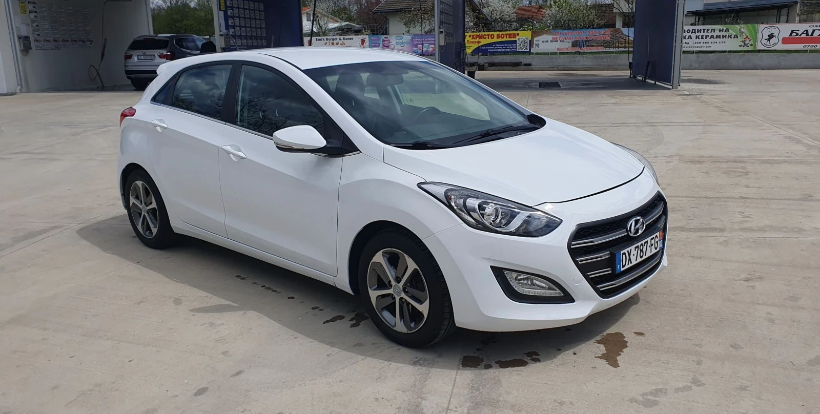 Hyundai I30 Hyundai i30 1.6CRDI  Facelift, снимка 2 - Автомобили и джипове - 54296204