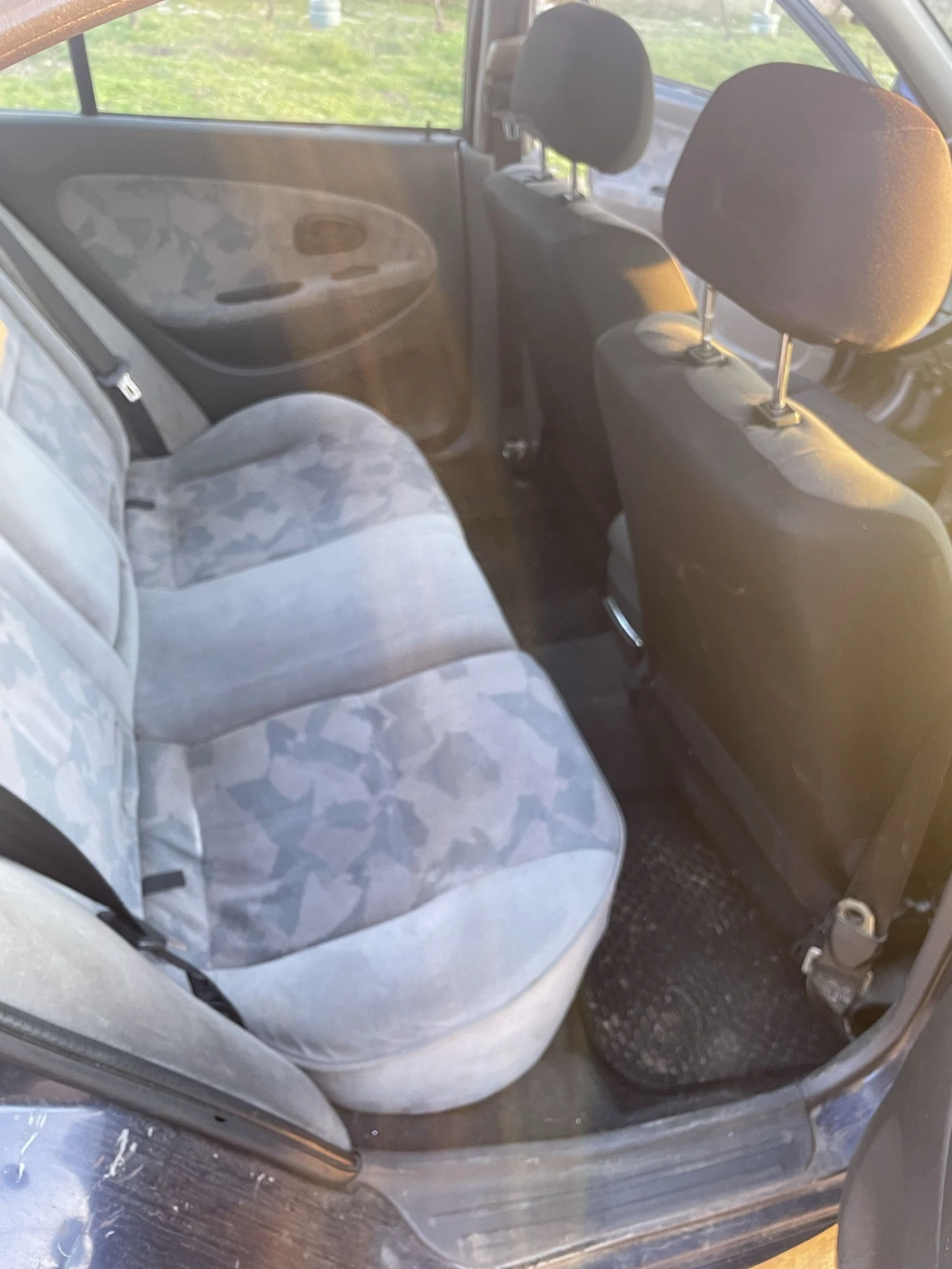 Mitsubishi Carisma, снимка 8 - Автомобили и джипове - 54731879