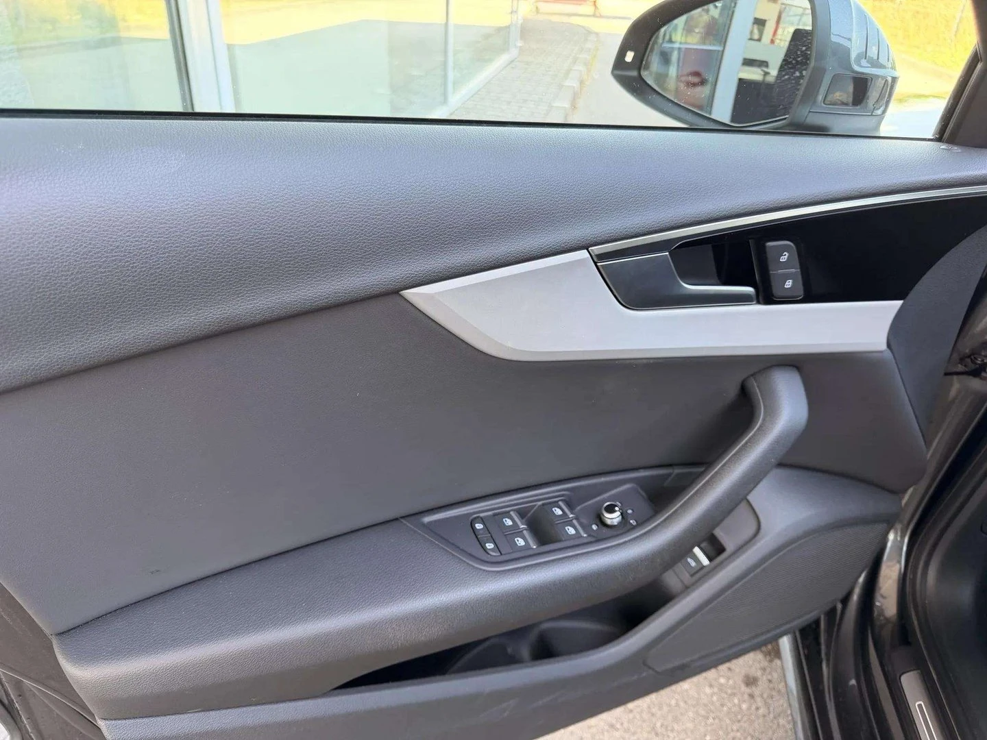 Audi A4 | Mobile.bg � ����������� 5