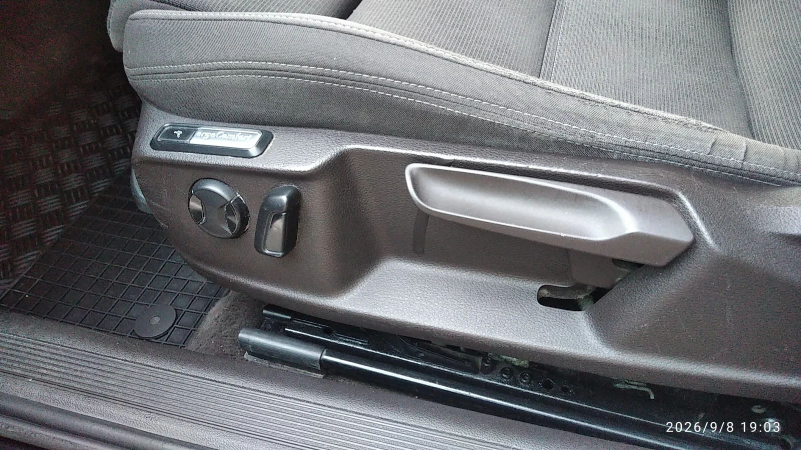 VW Passat 150 к.с MATRIX, снимка 8 - Автомобили и джипове - 56011414