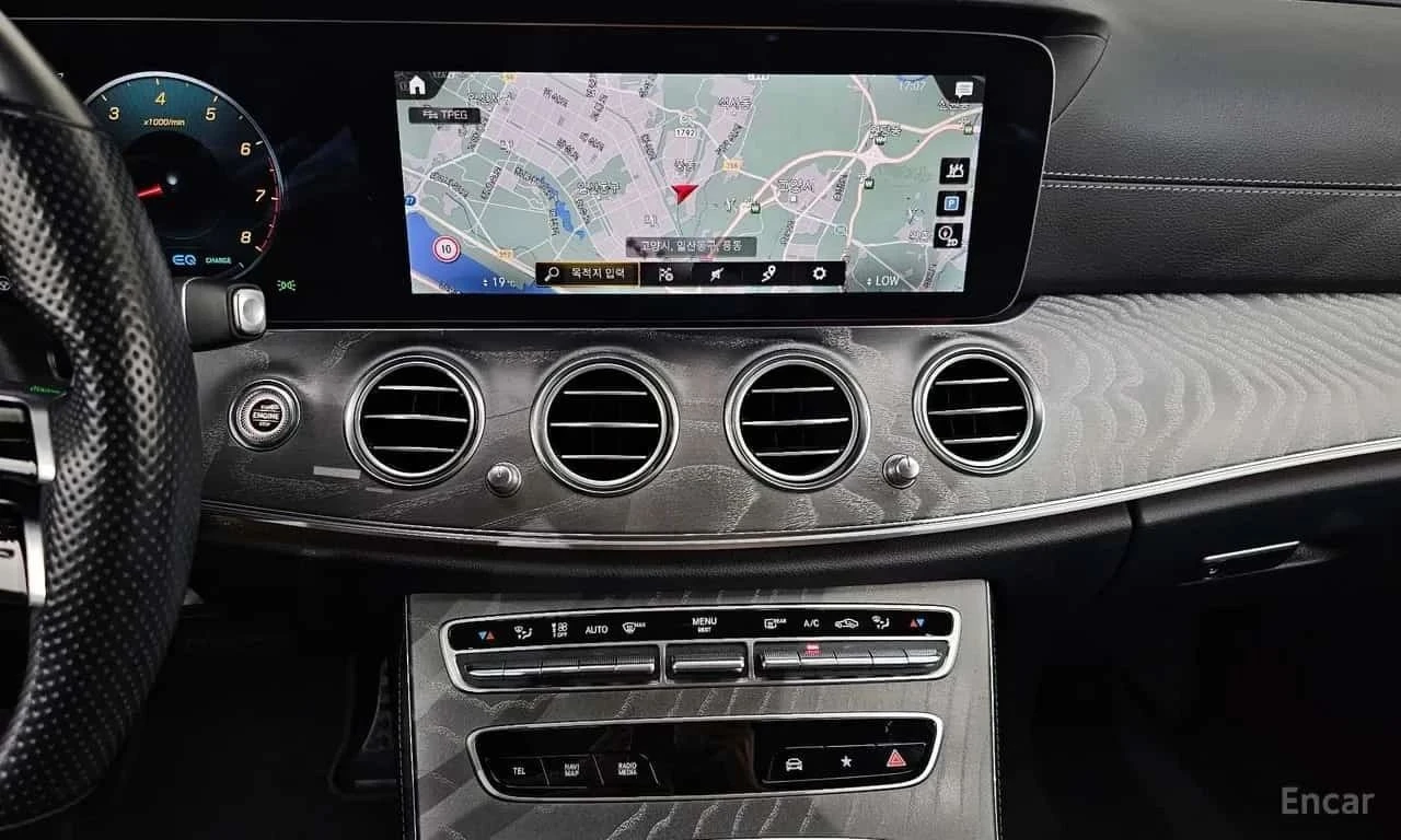 Mercedes-Benz E 350, снимка 11 - Автомобили и джипове - 56685002