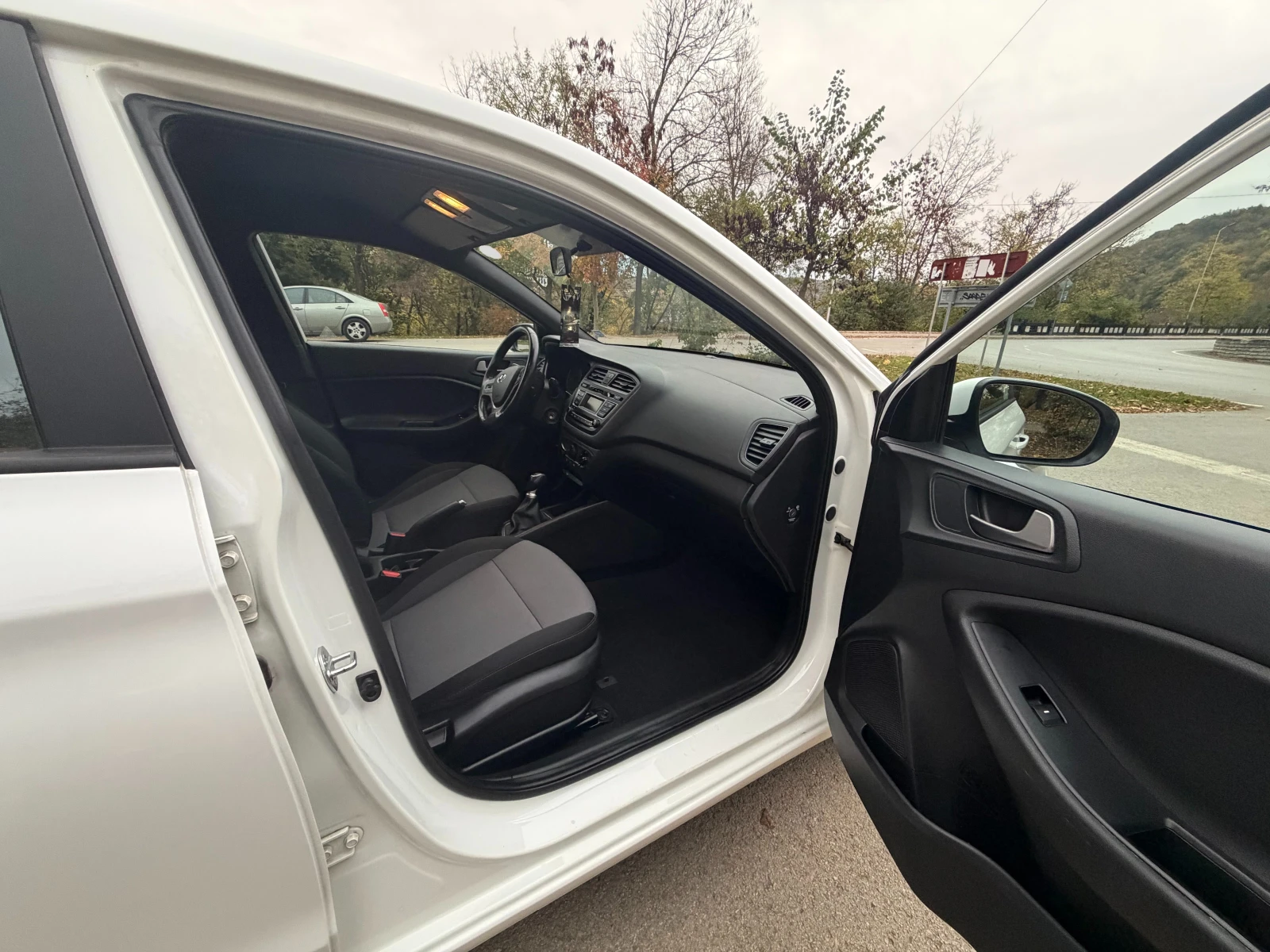 Hyundai I20 1.2/75к.с, снимка 14 - Автомобили и джипове - 56715203
