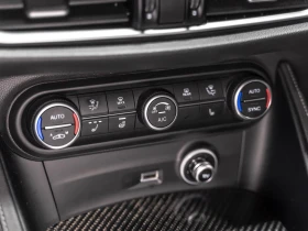 Alfa Romeo Stelvio Estrema* CARFAX* АвтоКредит* (ЦЕНА ДО БГ), снимка 13