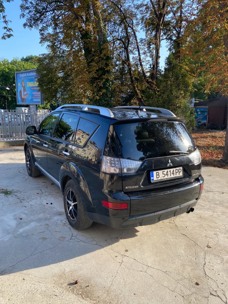 Mitsubishi Outlander 2.0, снимка 4 - Автомобили и джипове - 47609892