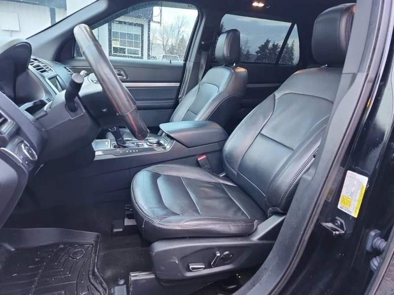 Ford Explorer * XLT * CARFAX * БЕЗ ПЪРВОНАЧАЛНА ВНОСКА, снимка 5 - Автомобили и джипове - 53098202