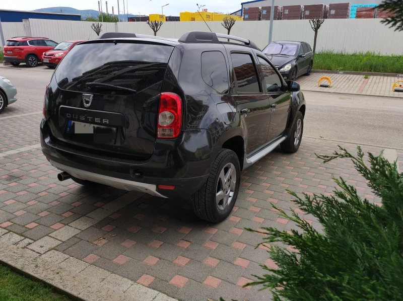 Dacia Duster 1.6i бензин/газ, снимка 4 - Автомобили и джипове - 53577294