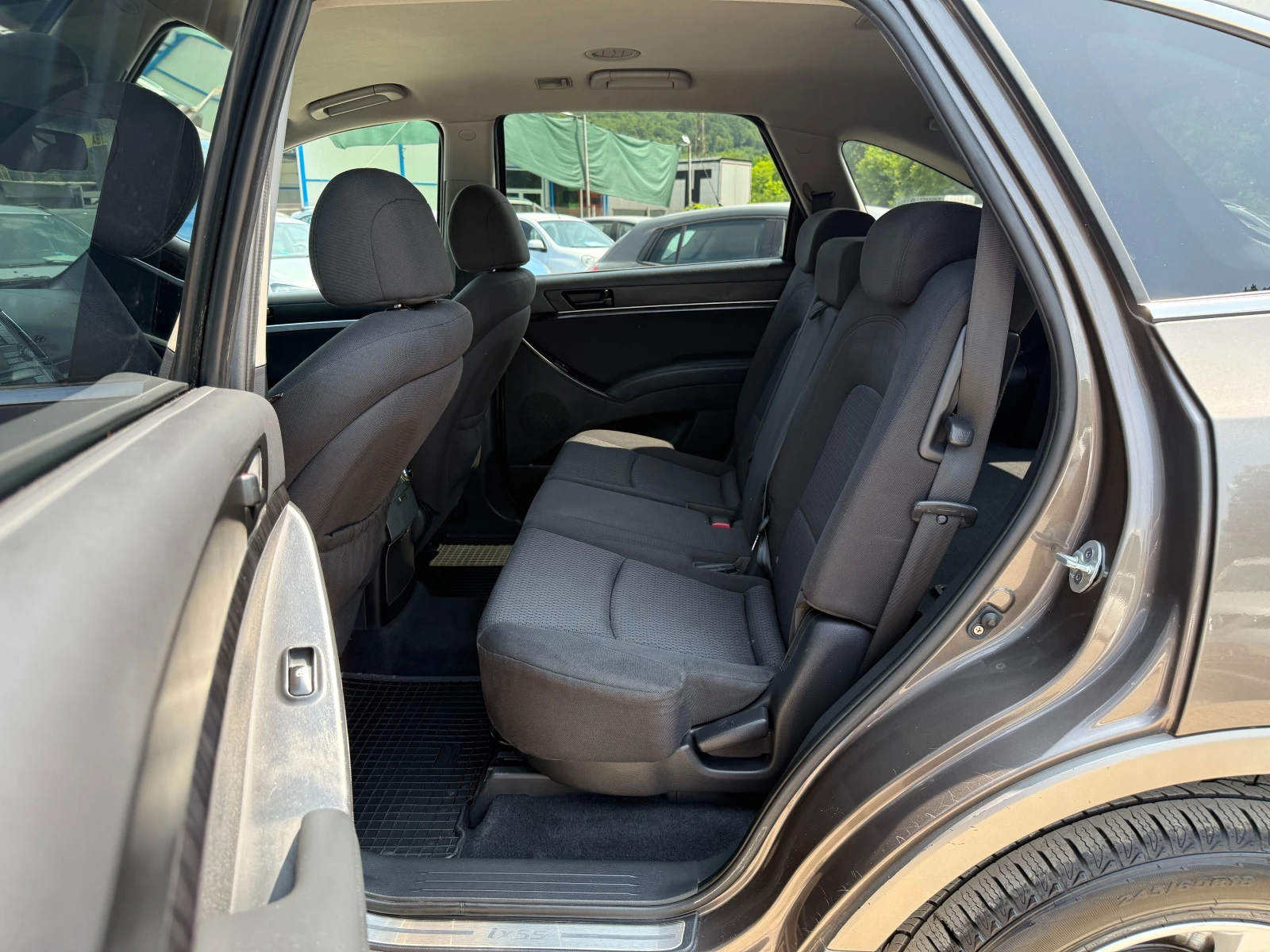 Hyundai IX55 3.0CRDI-V6-4X4-7Местен-автоматик-климатроник - изображение 10