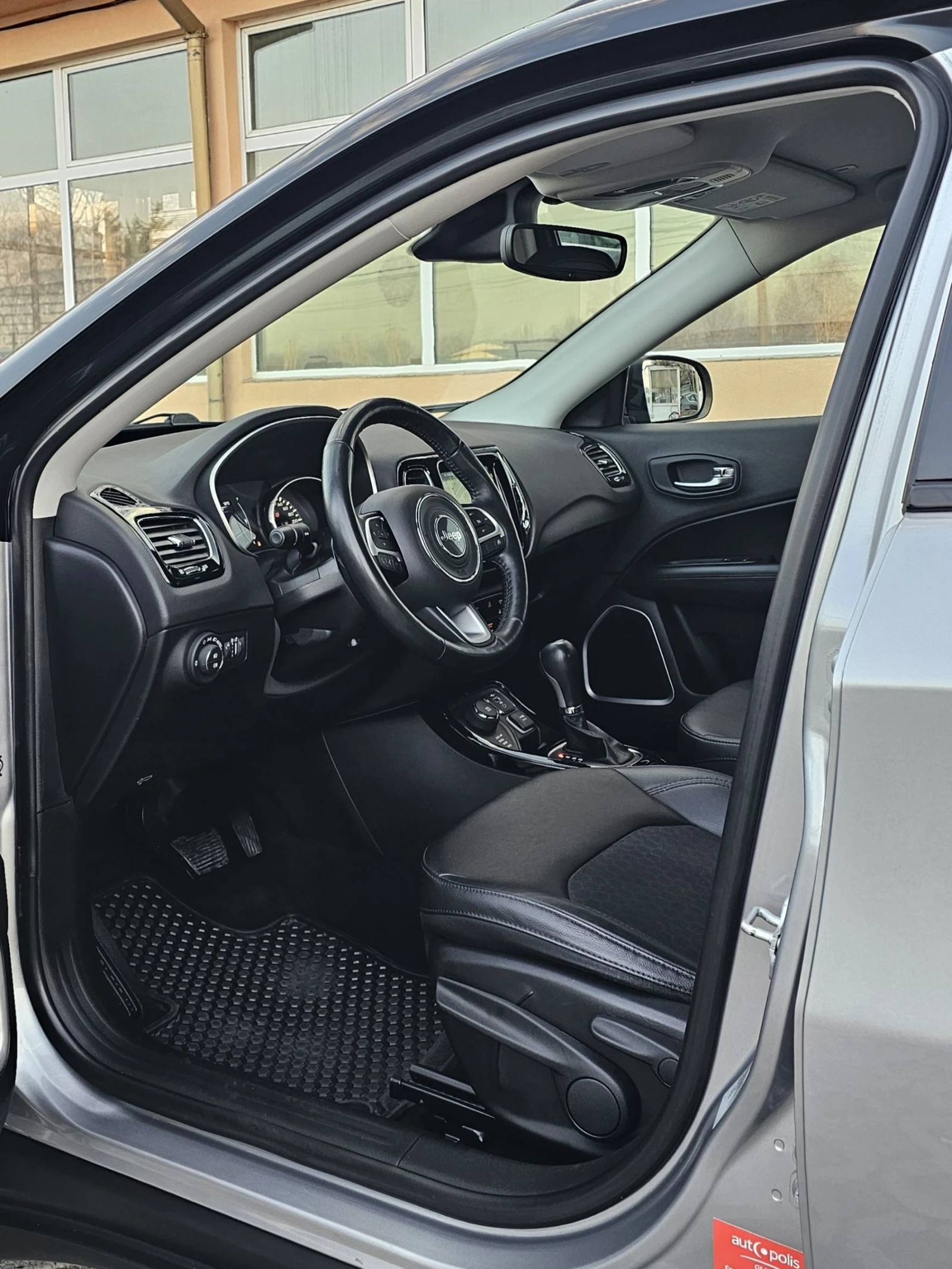 Jeep Compass 2.0 4WD Downtown Special Edition ��������� ������ | Mobile.bg � ����������� 7